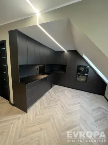 Pronájem bytu 3+kk, Opava - Kateřinky, Fügnerova, 76 m2