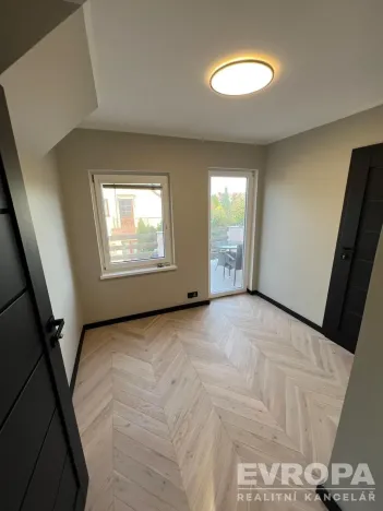 Pronájem bytu 3+kk, Opava - Kateřinky, Fügnerova, 76 m2