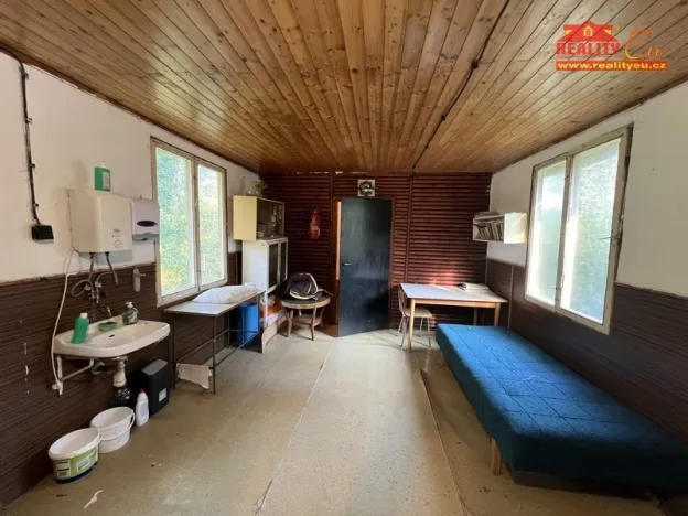 Prodej komerční nemovitosti, Hořičky - Chlístov, 1200 m2