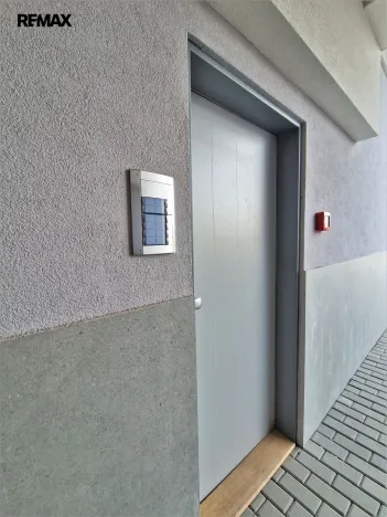 Pronájem bytu 2+1, Lochovice, 64 m2
