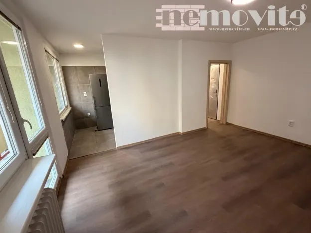 Pronájem bytu 1+kk, Pardubice - Polabiny, kpt. Bartoše, 28 m2