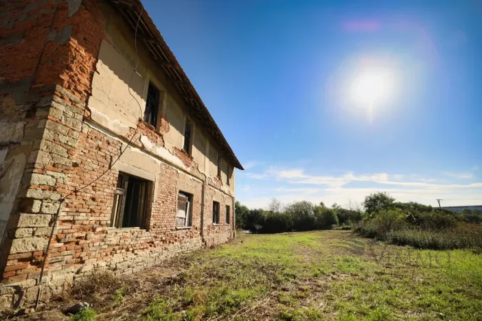 Prodej činžovního domu, Zeleneč - Mstětice, 390 m2