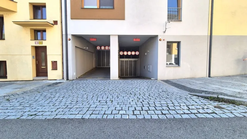 Pronájem garáže, Písek - Budějovické Předměstí, Švantlova, 17 m2