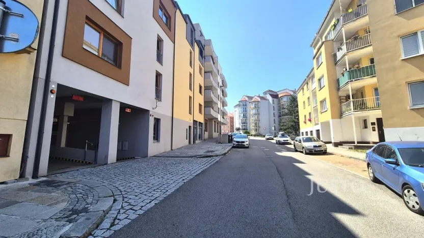 Pronájem garáže, Písek - Budějovické Předměstí, Švantlova, 17 m2