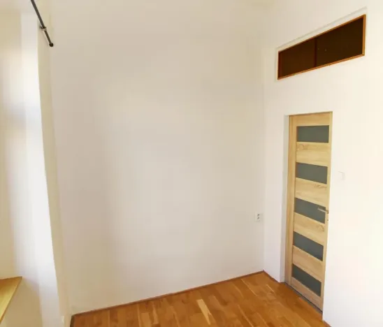 Pronájem bytu 2+1, Praha - Vršovice, 28. pluku, 64 m2