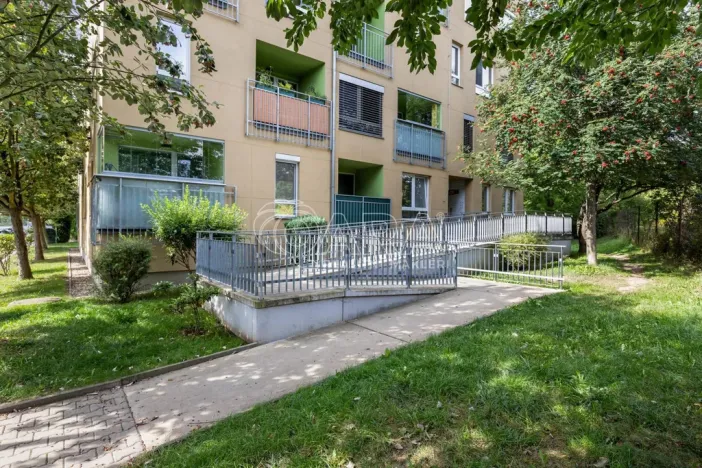 Prodej bytu 3+kk, Praha - Uhříněves, Firkušného, 78 m2