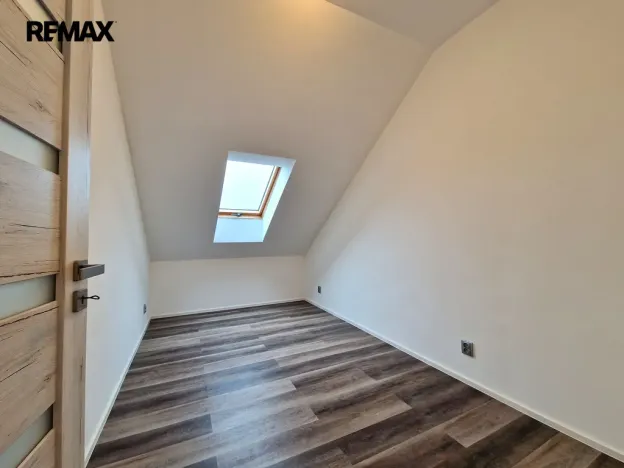 Prodej bytu 2+1, Lochovice, 96 m2