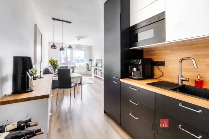 Prodej bytu 2+kk, Praha - Zličín, Tvrdonická, 72 m2
