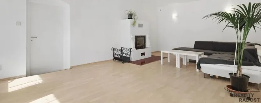 Prodej rodinného domu, Tuklaty, Akátová, 210 m2