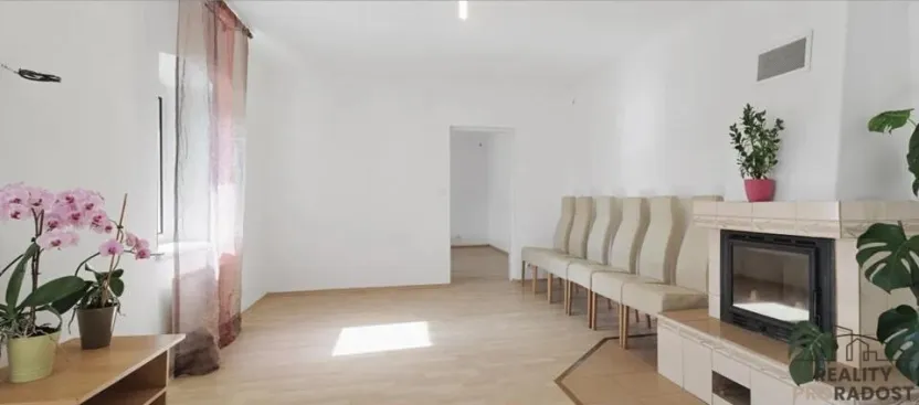 Prodej rodinného domu, Tuklaty, Akátová, 210 m2