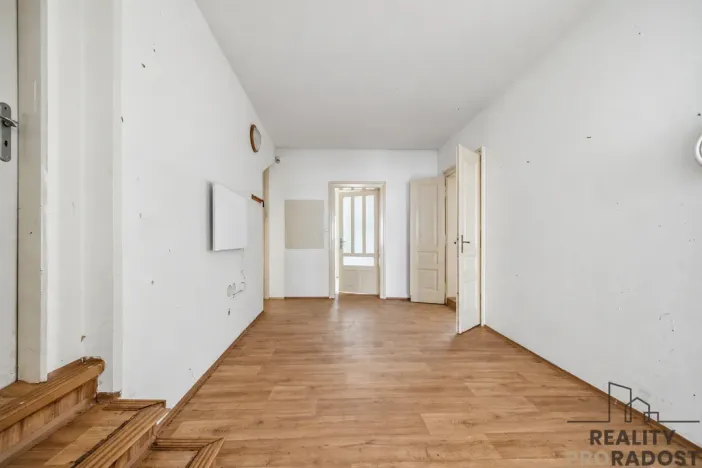 Pronájem kanceláře, Trutnov, Jihoslovanská, 157 m2
