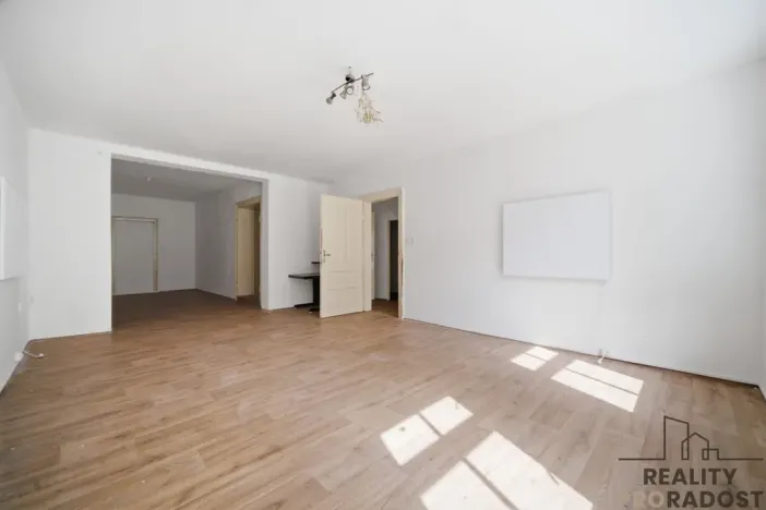Pronájem kanceláře, Trutnov, Jihoslovanská, 157 m2