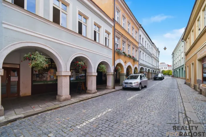 Pronájem kanceláře, Trutnov, Jihoslovanská, 157 m2