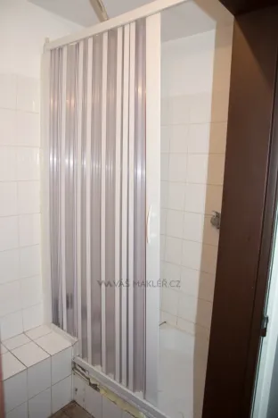 Pronájem skladu, Praha - Karlín, Pobřežní, 91 m2