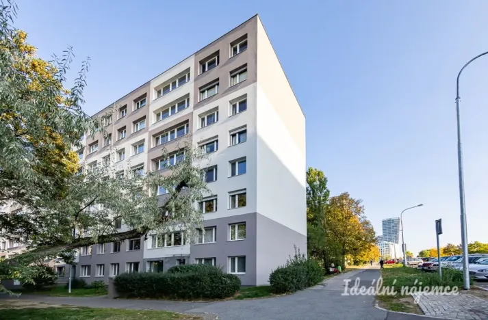 Pronájem bytu 3+kk, Praha - Nusle, Pujmanové, 69 m2