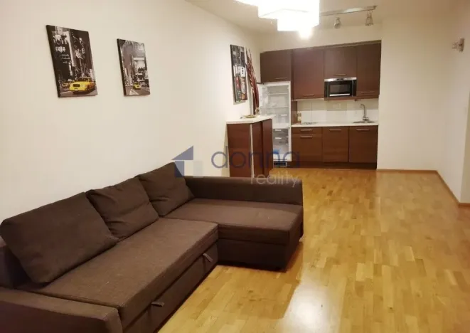 Pronájem bytu 2+kk, Praha, Jeseniova, 58 m2