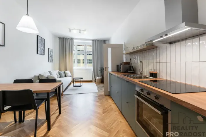 Prodej bytu 2+kk, Praha, Jičínská, 40 m2