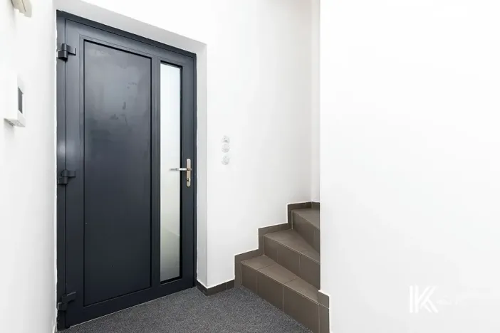 Pronájem obchodního prostoru, Pardubice, Chrudimská, 131 m2