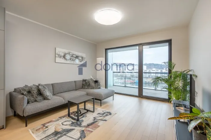 Pronájem bytu 2+kk, Praha, Jankovcova, 60 m2
