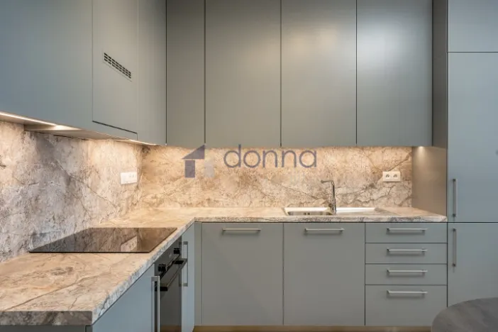 Pronájem bytu 2+kk, Praha, Jankovcova, 60 m2