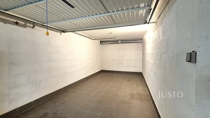 Pronájem garáže, Písek, Švantlova, 17 m2