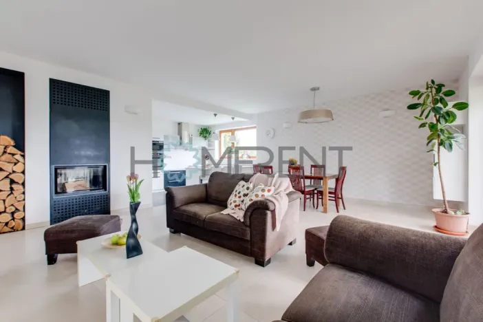 Pronájem vily, Nučice, Krahulovská, 240 m2