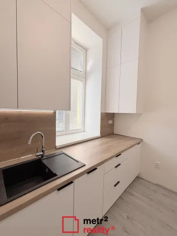 Pronájem bytu 1+1, Olomouc, Dobrovského, 47 m2