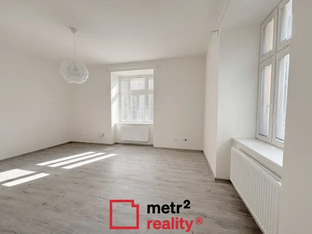 Pronájem bytu 1+1, Olomouc, Dobrovského, 47 m2