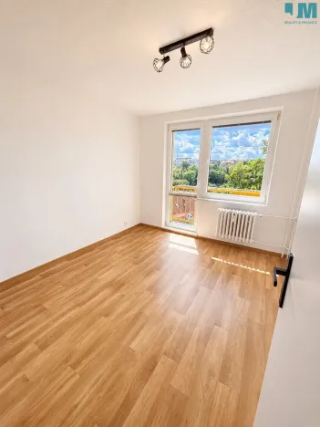 Pronájem bytu 3+1, Třebíč, Obránců míru, 75 m2