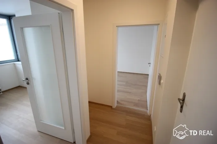 Pronájem bytu 2+kk, Brno, Mlýnská, 38 m2
