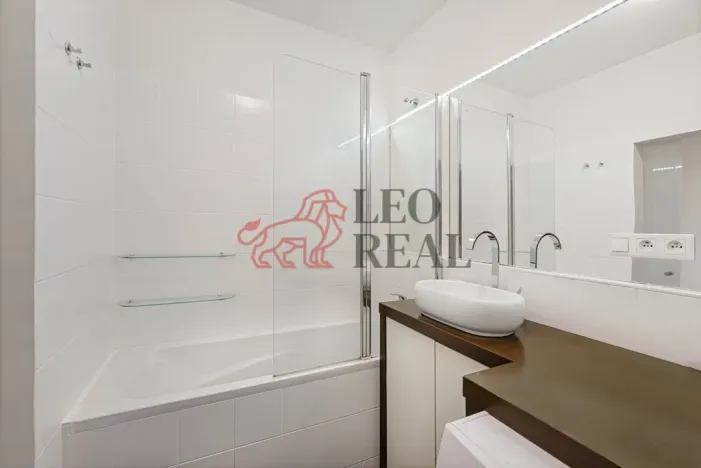 Prodej bytu 2+kk, Praha - Uhříněves, U uhříněveské obory, 44 m2