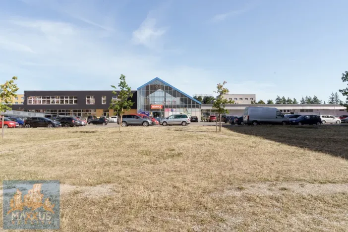 Prodej obchodního prostoru, Žatec, Husova, 2862 m2