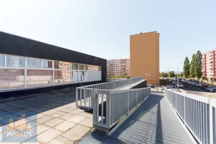 Prodej obchodního prostoru, Žatec, Husova, 2862 m2