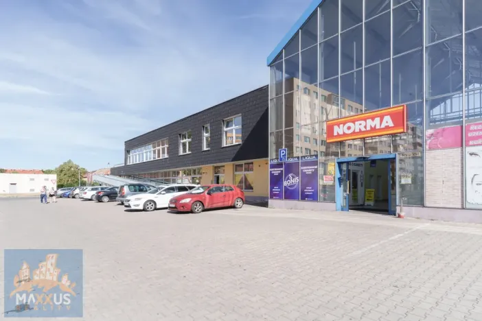 Prodej obchodního prostoru, Žatec, Husova, 2862 m2