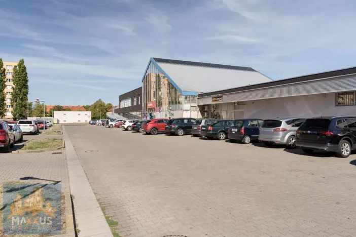 Prodej obchodního prostoru, Žatec, Husova, 2862 m2