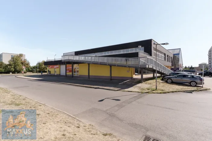 Prodej obchodního prostoru, Žatec, Husova, 2862 m2