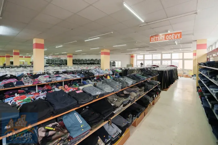 Prodej obchodního prostoru, Žatec, Husova, 2862 m2