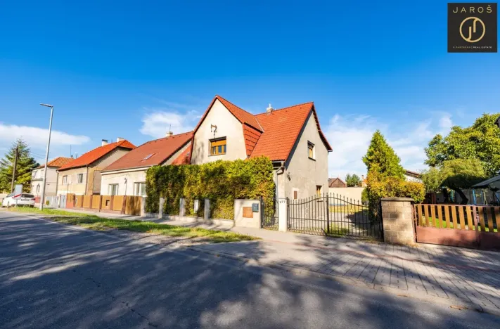 Prodej rodinného domu, Vinařice, 145 m2