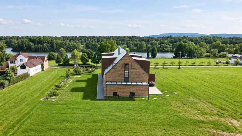 Prodej pozemku pro bydlení, Pištín, 718 m2