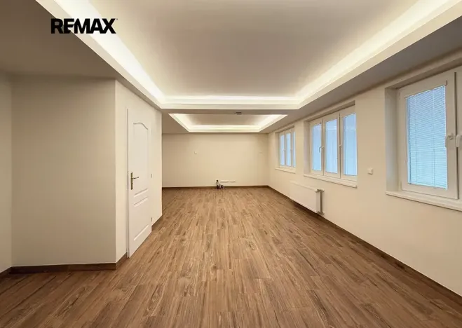 Pronájem vily, Praha - Nebušice, Na Malé Šárce, 302 m2