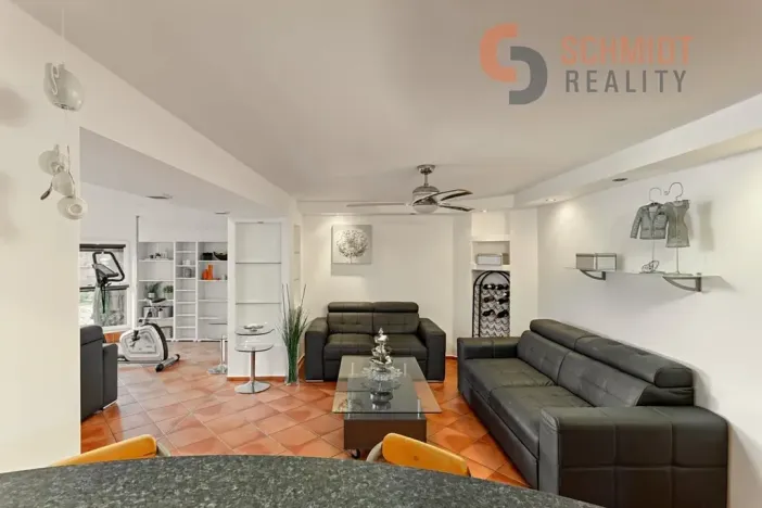 Prodej rodinného domu, Hlohovec, Dolní konec, 259 m2