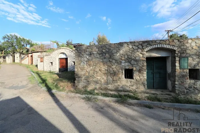 Pronájem vinného sklepa, Hlohovec, Šulaperk, 37 m2