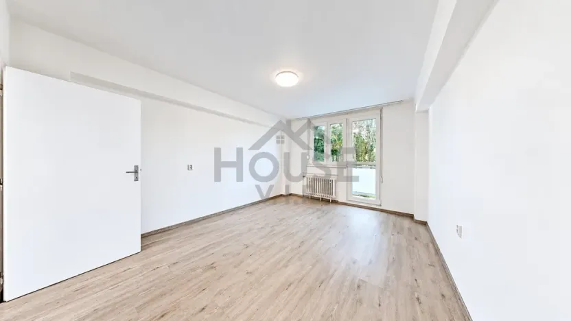 Prodej bytu 2+1, Praha - Modřany, U zastávky, 54 m2