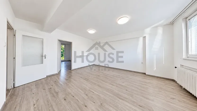 Prodej bytu 2+1, Praha - Modřany, U zastávky, 54 m2