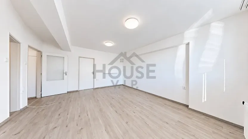 Prodej bytu 2+1, Praha - Modřany, U zastávky, 54 m2