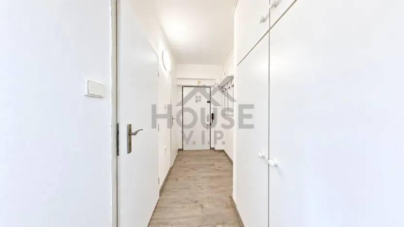 Prodej bytu 2+1, Praha - Modřany, U zastávky, 54 m2