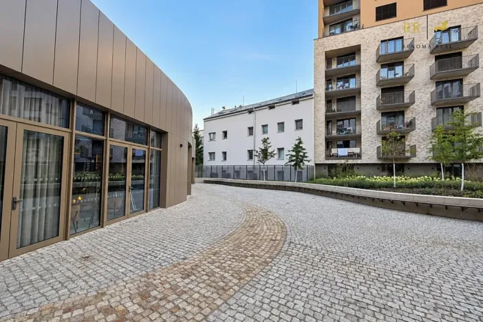Pronájem bytu 1+kk, Brno, Bratislavská, 25 m2