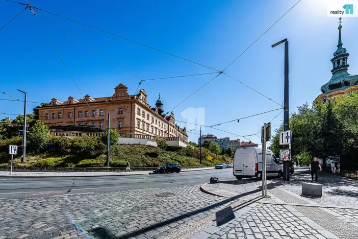 Pronájem bytu 1+kk, Praha - Vršovice, Smolenská, 48 m2