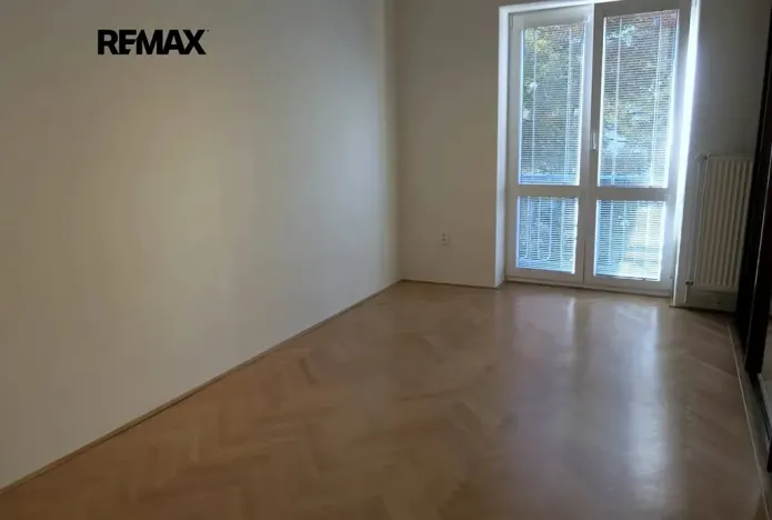 Pronájem bytu 3+1, Poděbrady, Hakenova, 63 m2