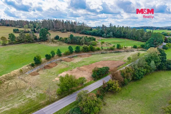 Pronájem zahrady, Milešov, 770 m2